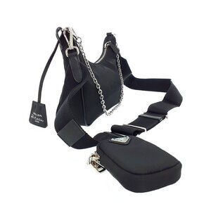 Prada ReEdition Shoulder Bag Leather 2005 Chain Black Saffiano